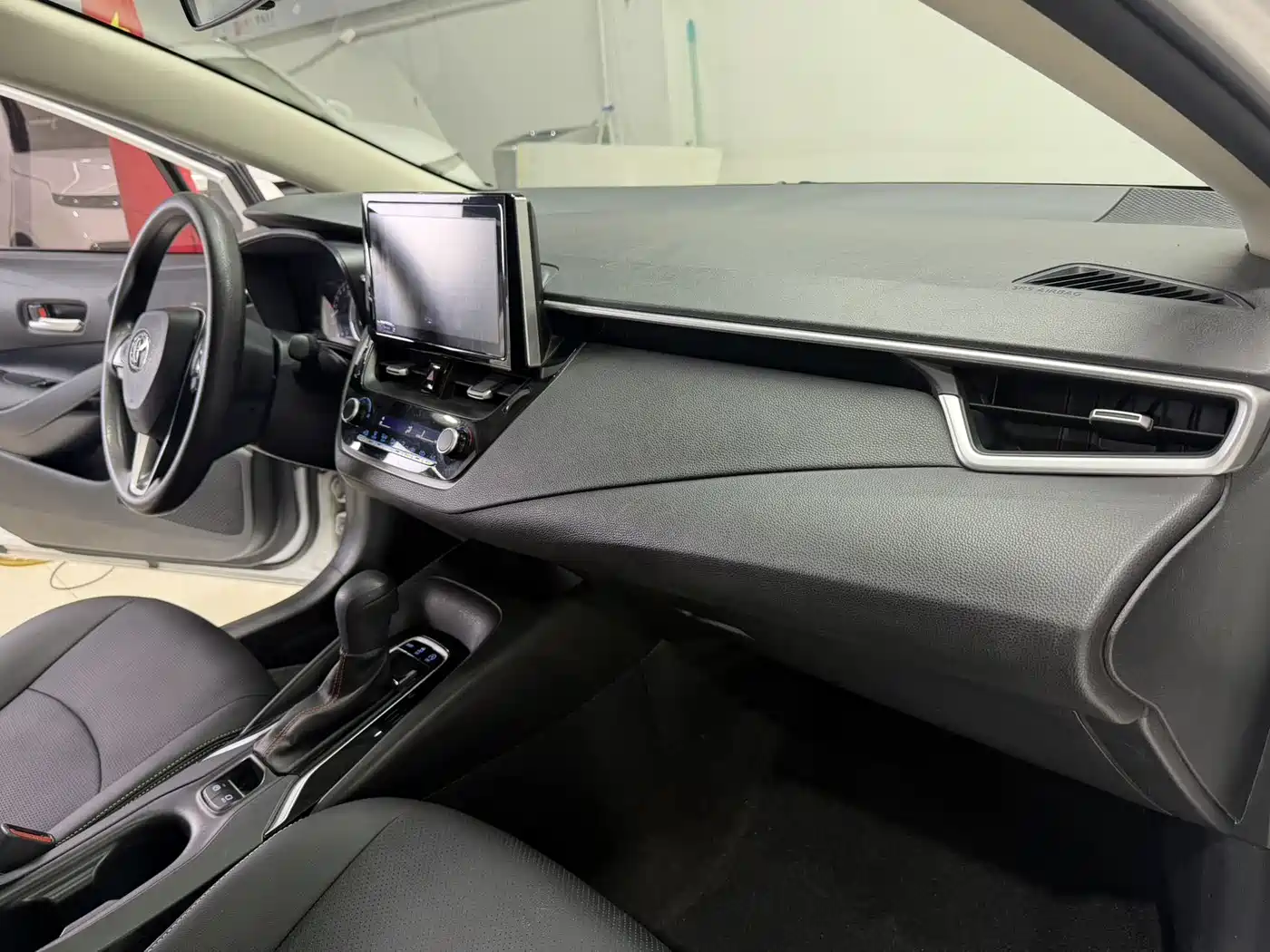Toyota Corolla 2023 1.2T Elite Edition фото 16