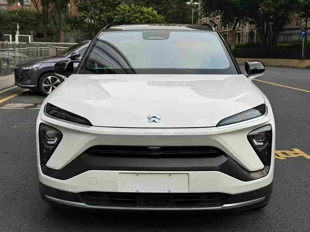 Фото 3 - NIO ES6
