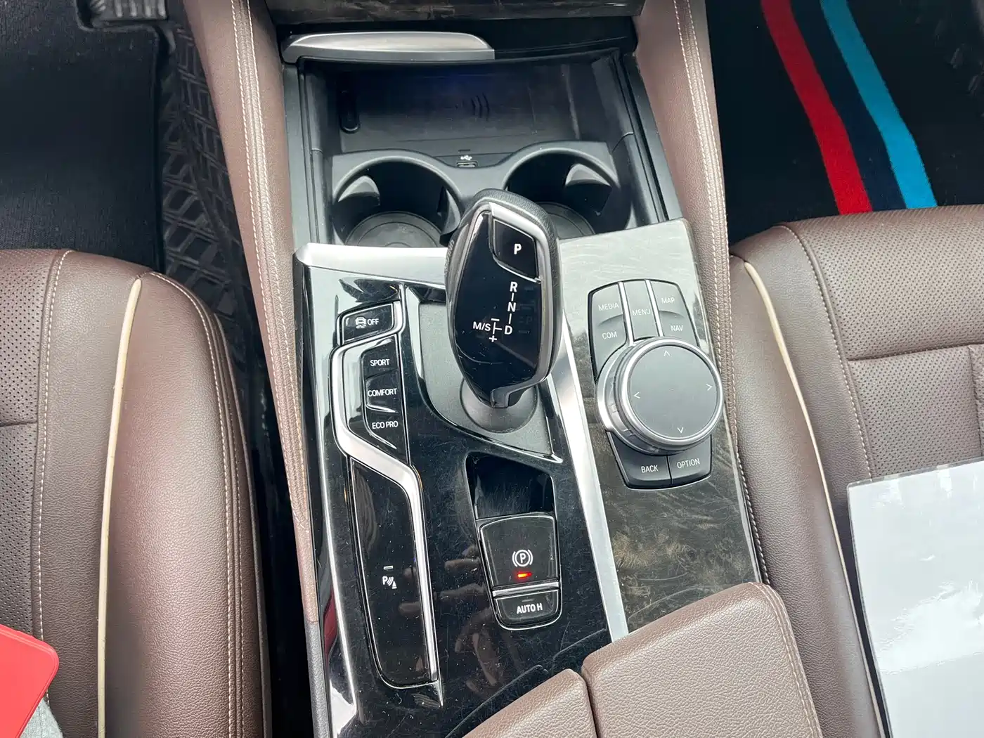 BMW 5 Series 2021 525Li M Sport Package фото 7