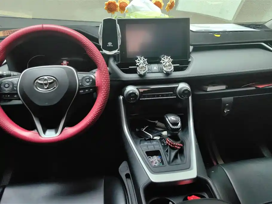 Toyota RAV4 Rongfang 2022 2.0L CVT 2WD Trend Edition фото 12