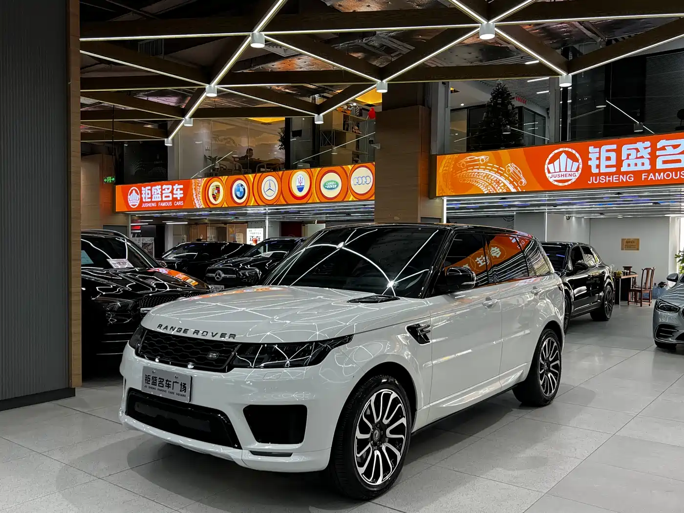 Land Rover Range Rover Sport 2020 3.0 L6 HSE DYNAMIC