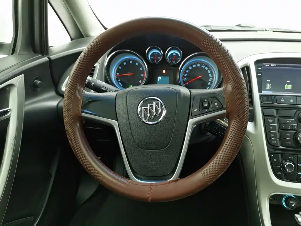 Фото 11 - Buick Excelle