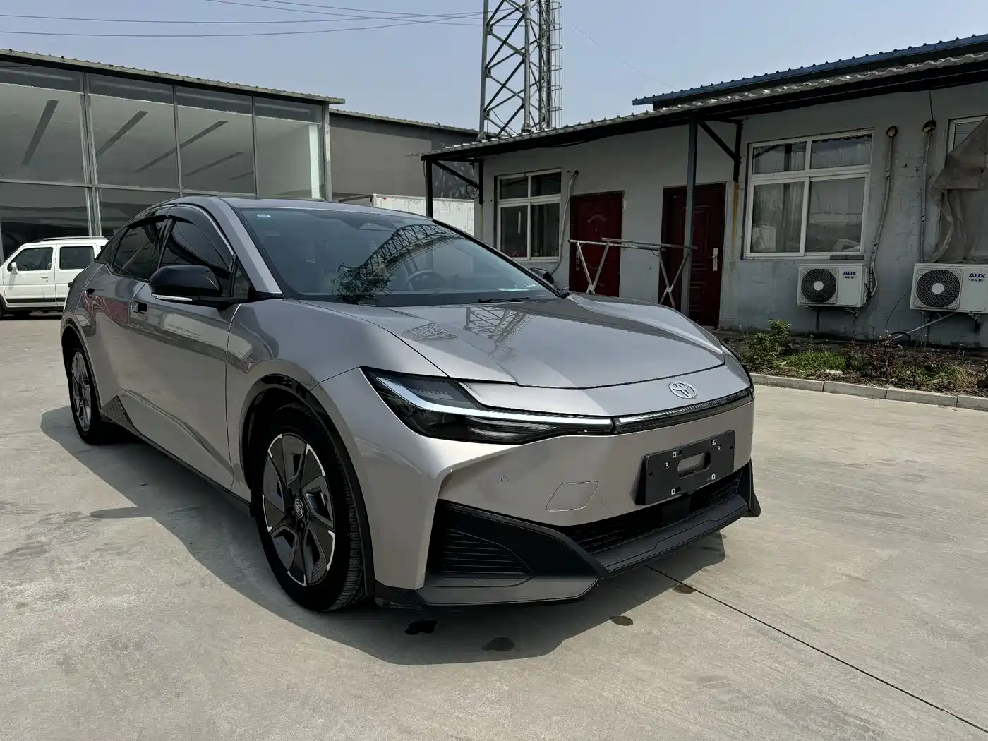 Toyota bZ3 2024 517km Elite PRO фото 3