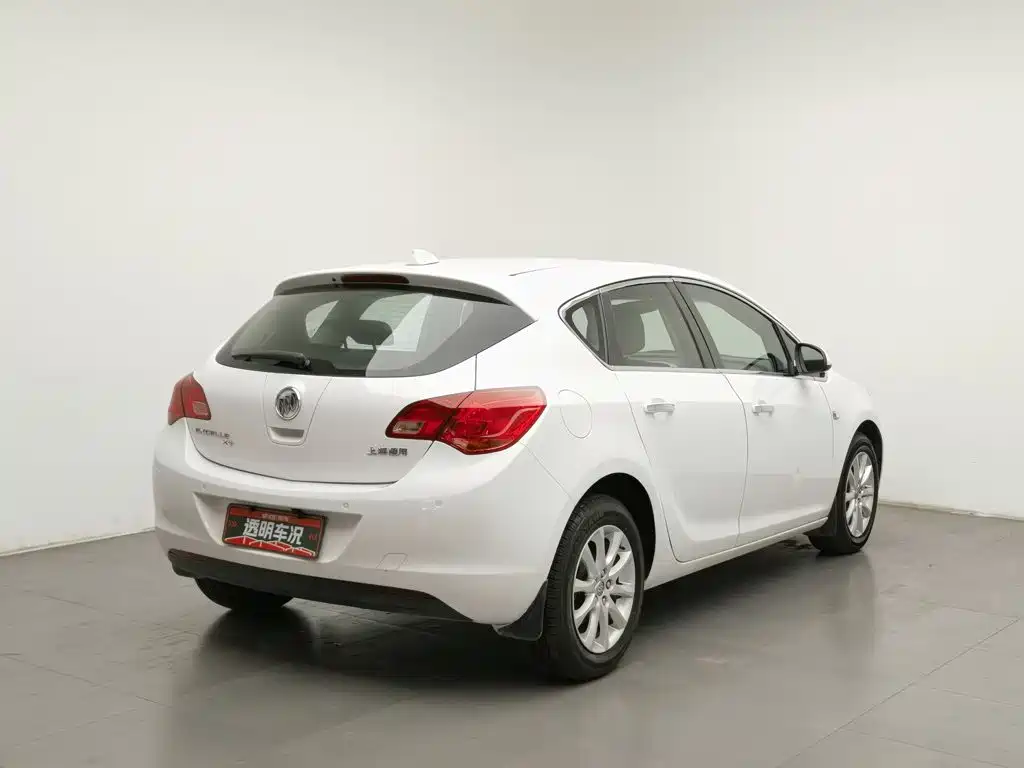 Фото 2 - Buick Excelle