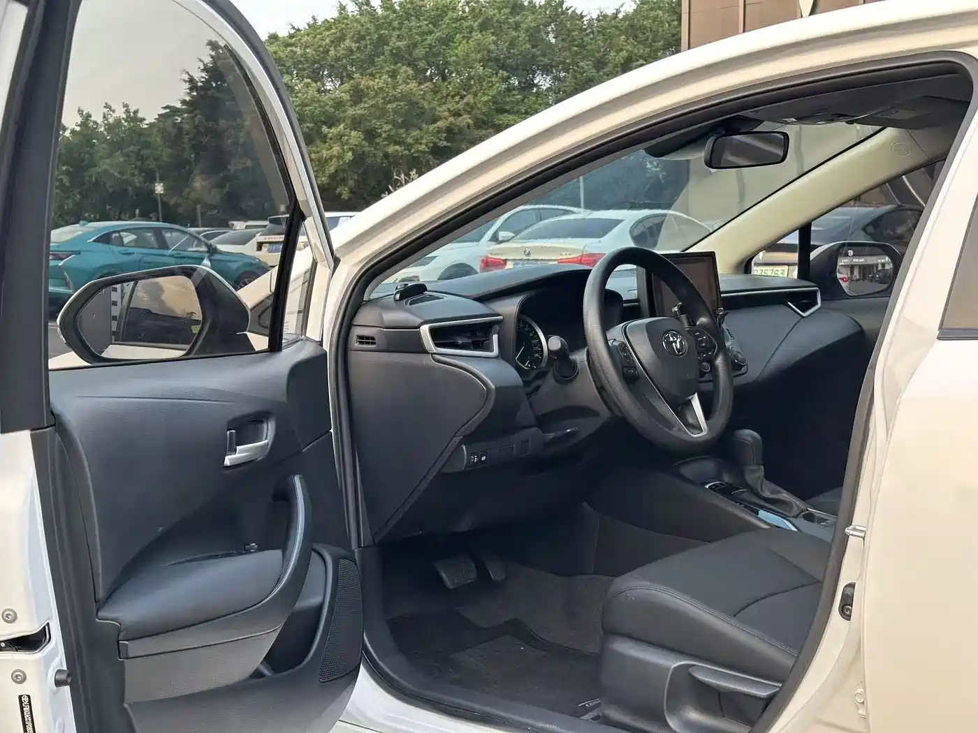 Toyota Corolla 2023 1.2T Pioneer Edition фото 4
