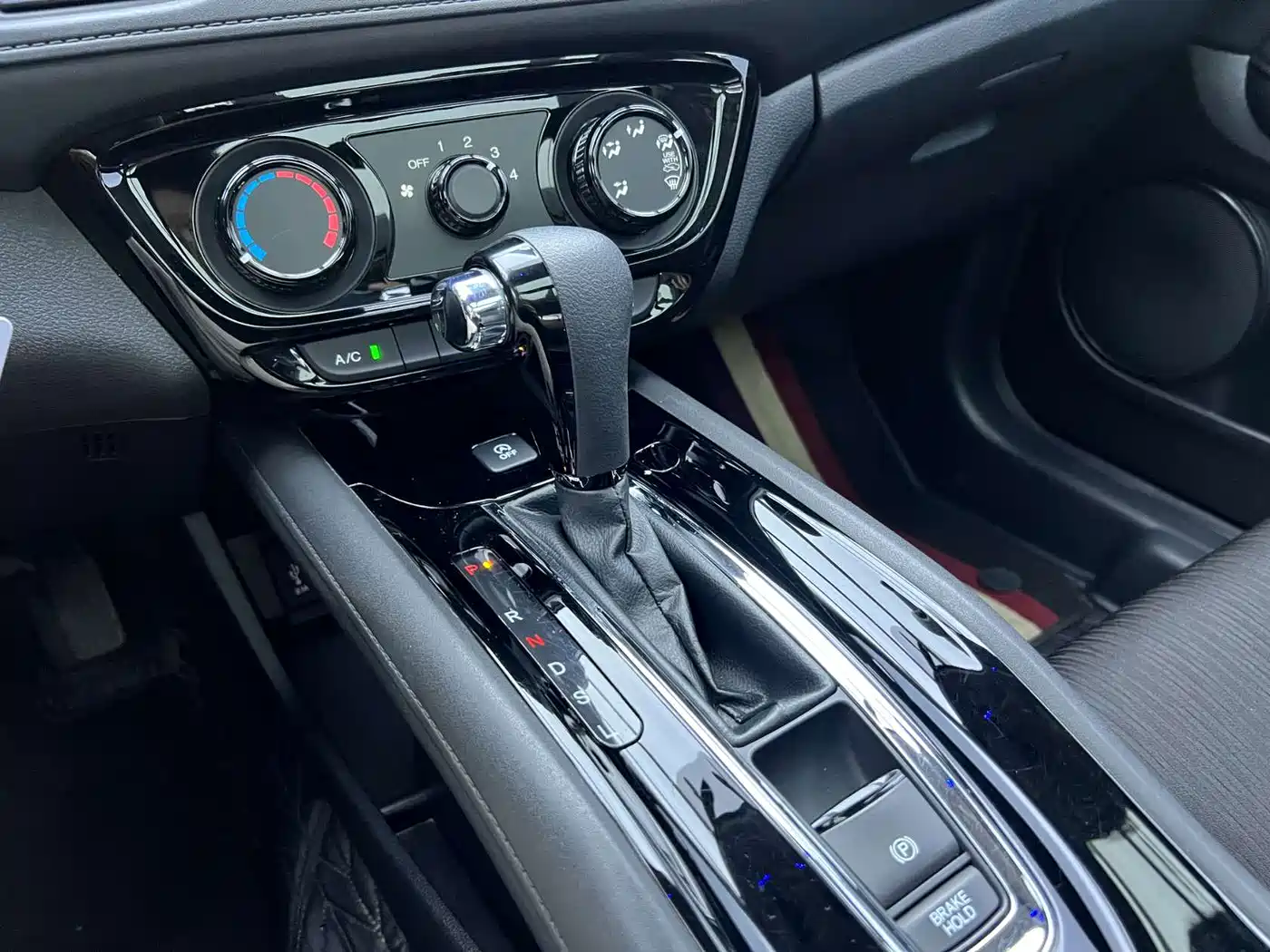 Honda Vezel 2022 2022 1.5L CVT Phantom Night Pioneer Edition