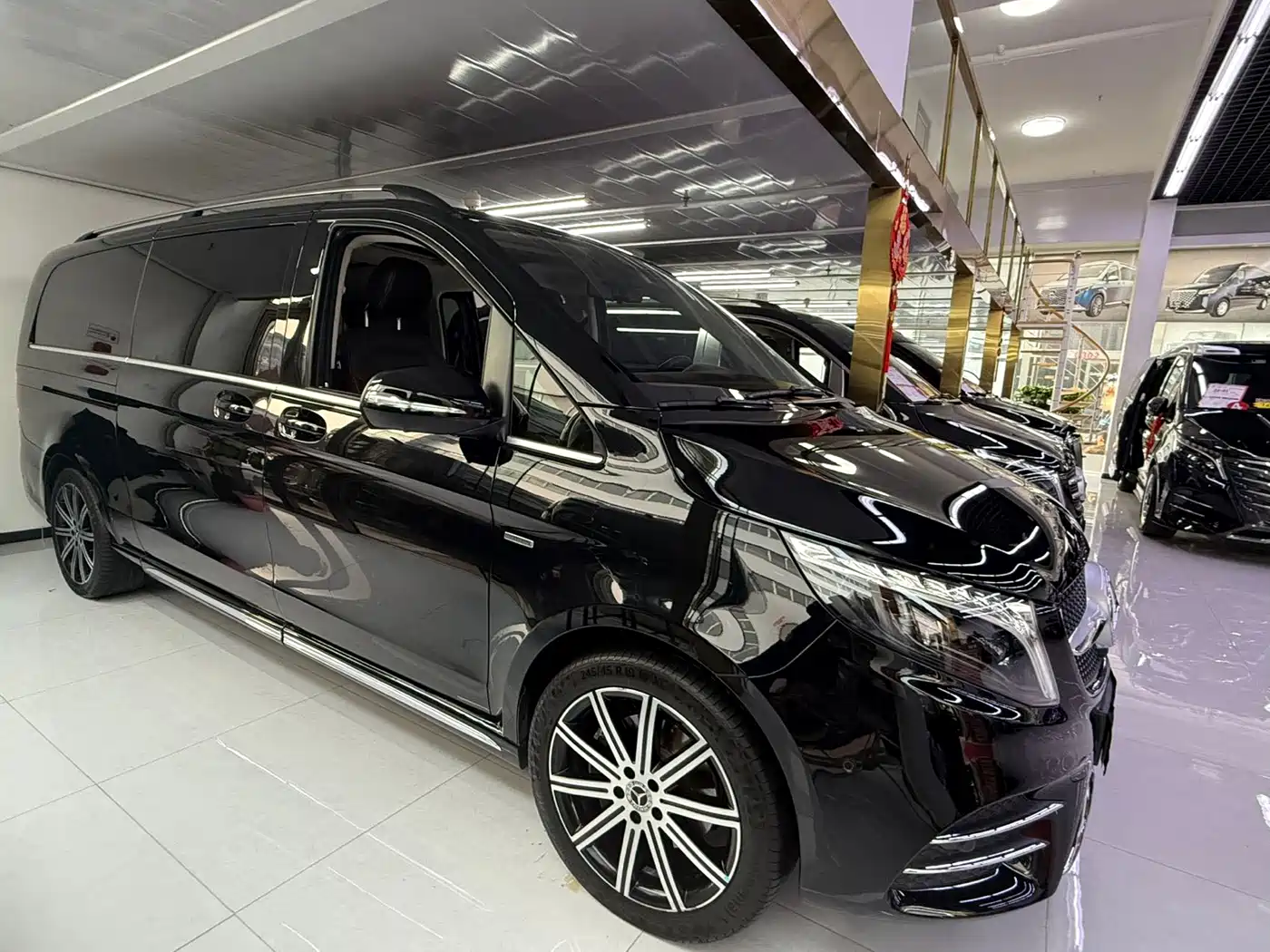 Mercedes-Benz V-Class 2025 2022 V 260 L Long Wheelbase Luxury Edition