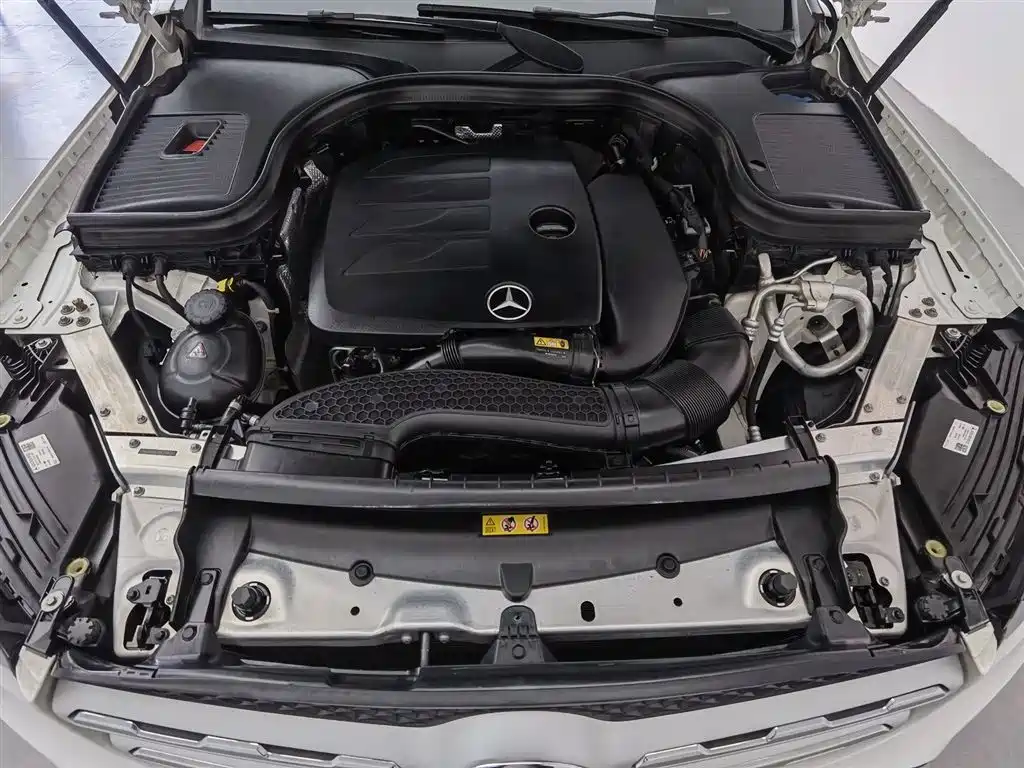 Mercedes-Benz GLC 2021 GLC 260 L 4MATIC Sporty фото 6