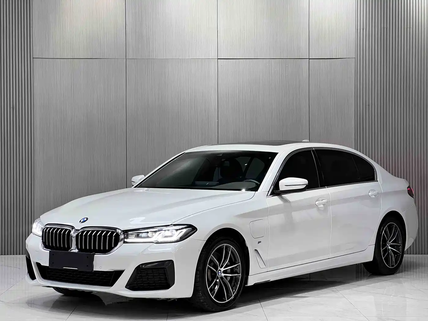BMW 5 SERIES NEW ENERGY