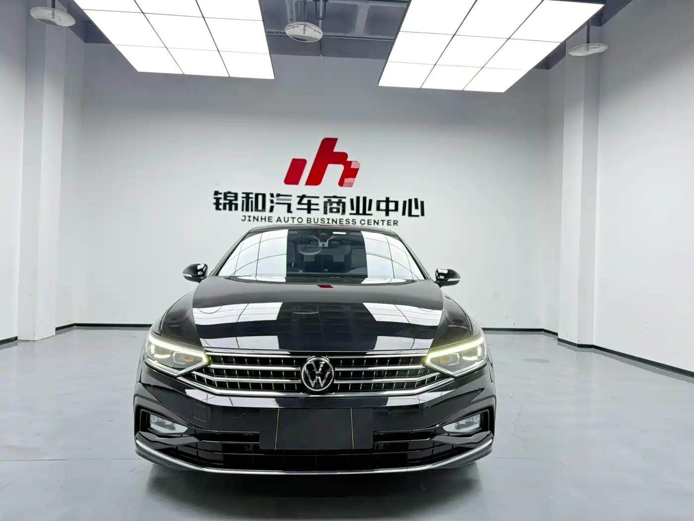Volkswagen Magotan 2025 Facelift II Public Edition 330TSI DSG Luxury