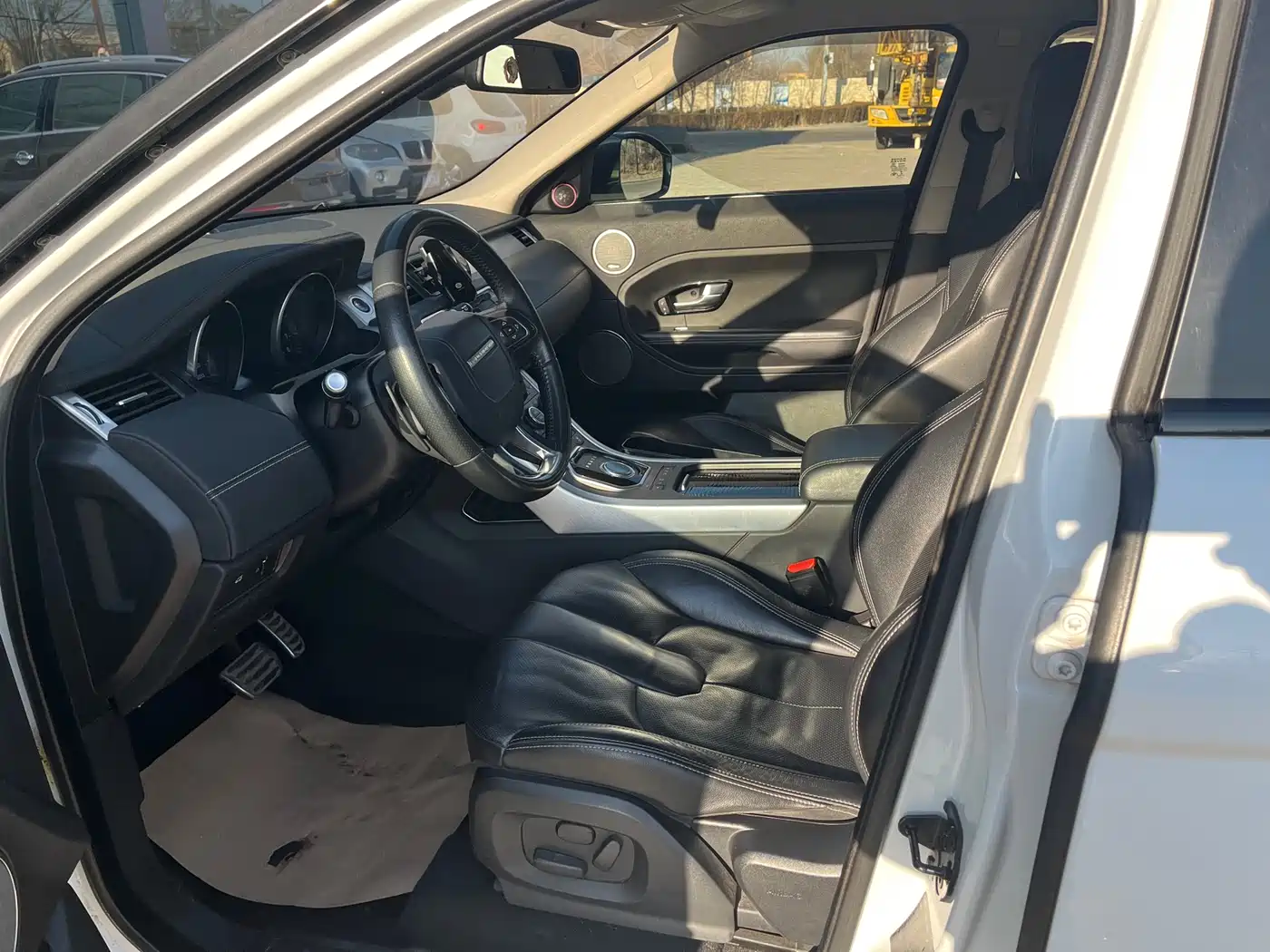 Land Rover Range Rover Evoque 2016 2.0T HSE DYNAMIC ZhiDong фото 4