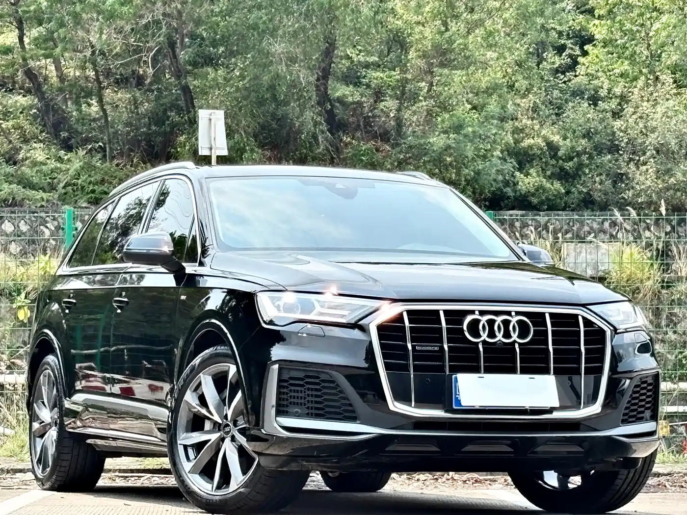 Audi Q7 2022 55 TFSI quattro S line Sport фото 3