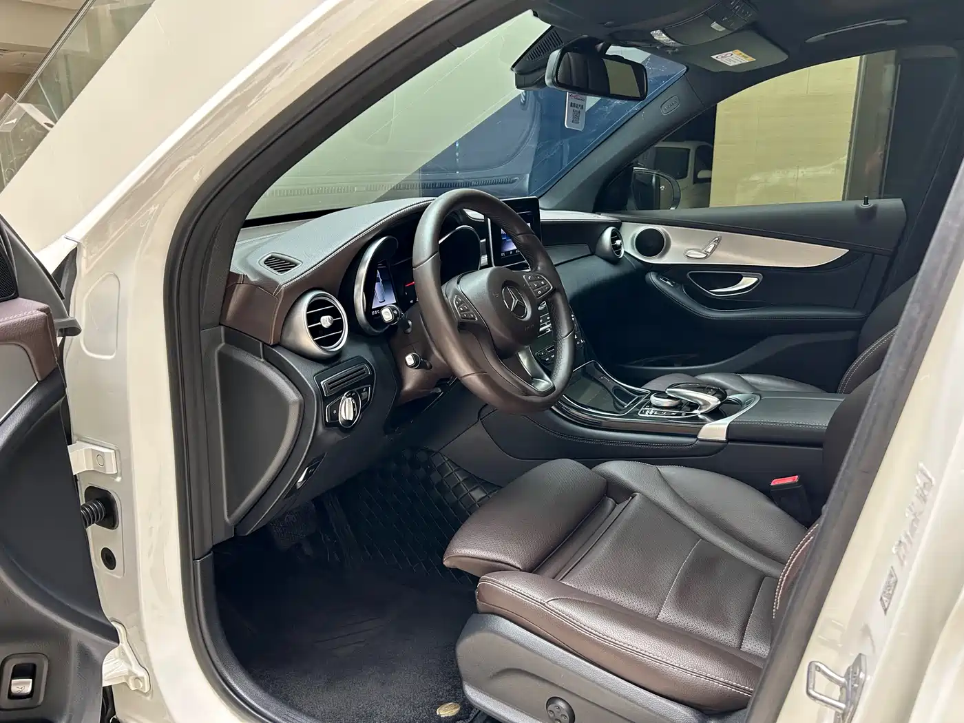 Mercedes-Benz GLC 2019 Model GLC 200 L 4MATIC фото 17