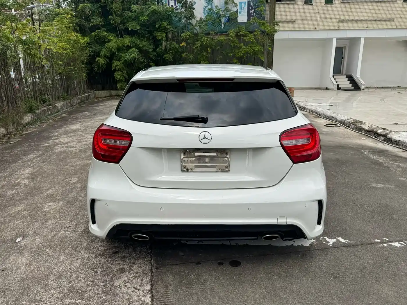 Mercedes-Benz A-Class (Import) 2015 A 200 Sport фото 8
