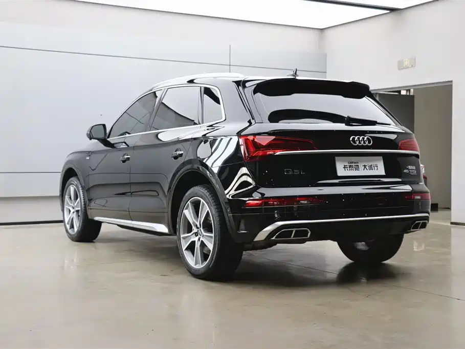 Audi Q5L 2022 45T Luxury Dynamic фото 33
