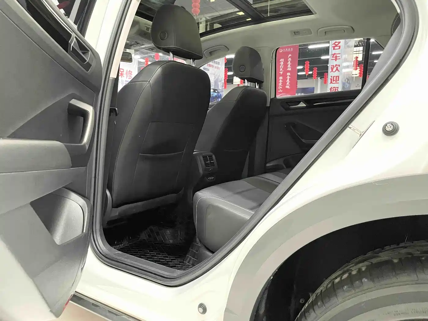 Volkswagen T-ROC 2022 280TSI DSG 2WD Comfort PLUS фото 10