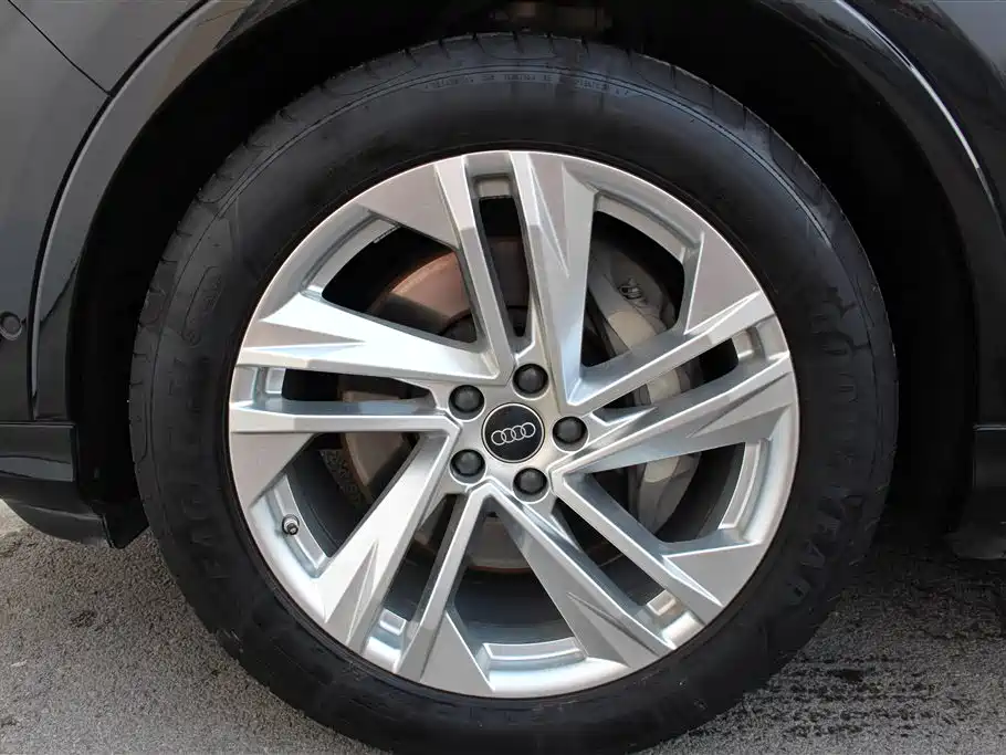 Audi Q7 2023 45 TFSI quattro S line Sport фото 7