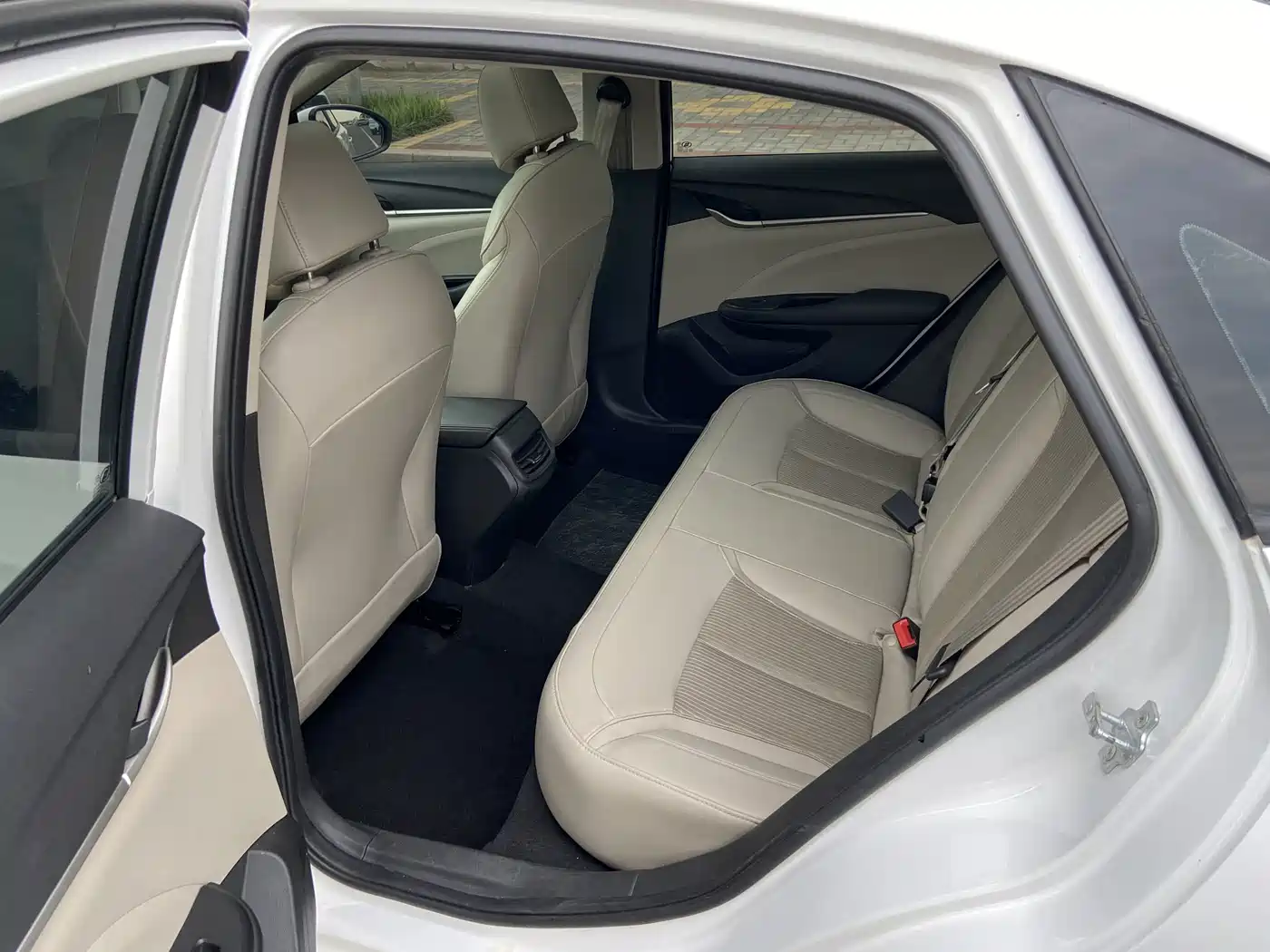 Buick Excelle 2017 15N Automatic Elite фото 9