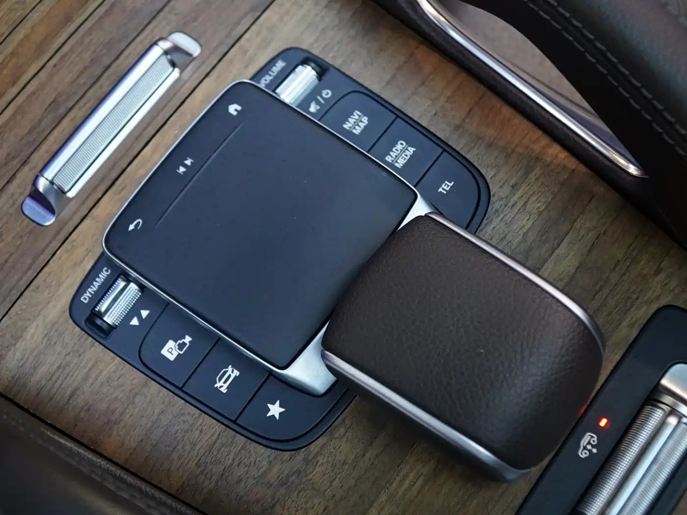 Mercedes-Benz GLS 2022 GLS 450 4MATIC Luxury фото 19