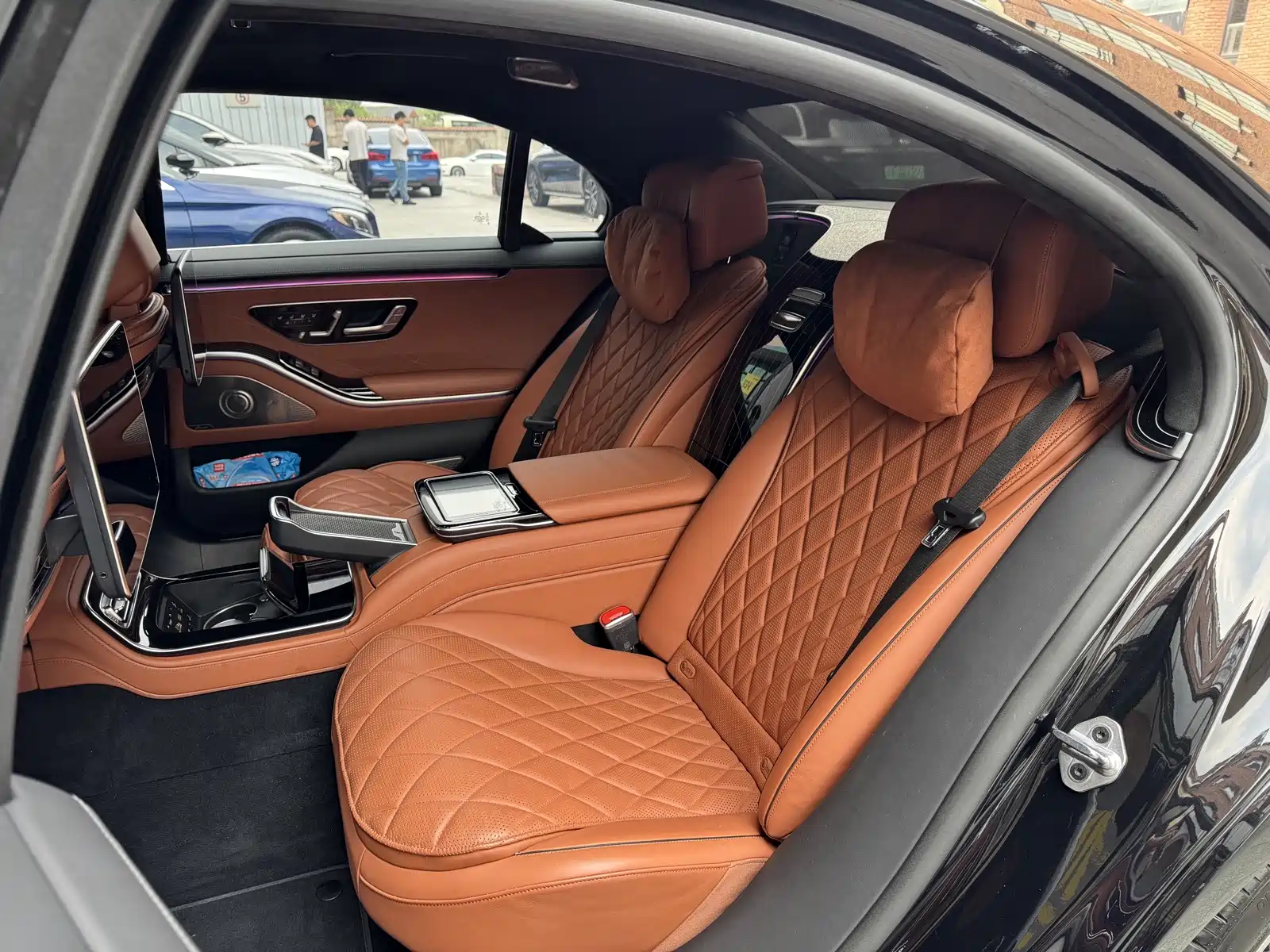 Фото 14 - Mercedes-Benz S-Class