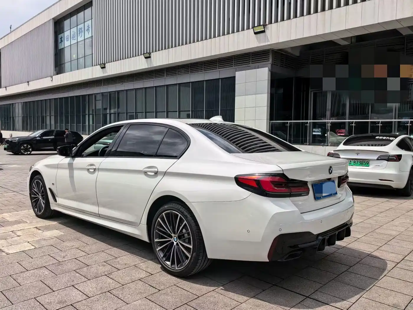 BMW 5-SERIES