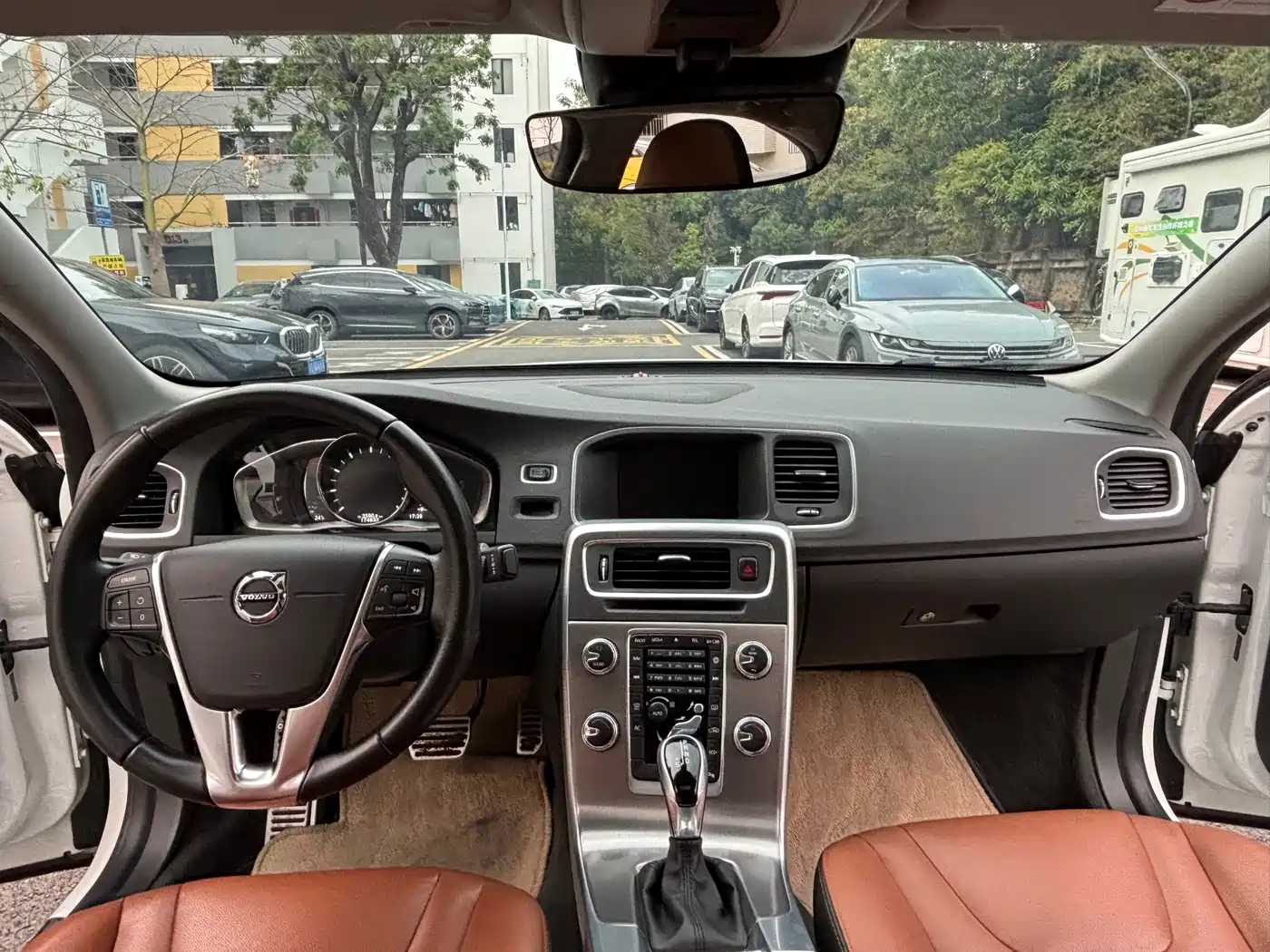 VOLVO S60