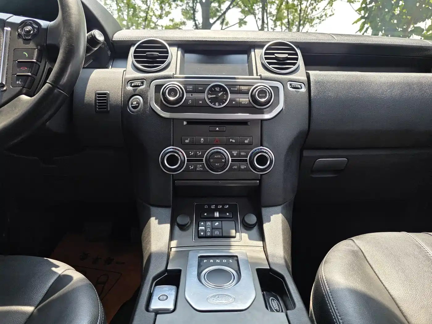 Land Rover Discovery 2016 3.0 SC V6 HSE фото 5