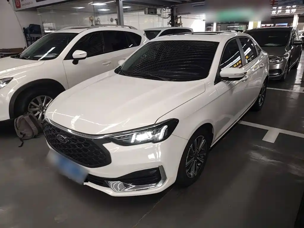 Ford Escort 2022 2021 1.5L Automatic Diamond Edition
