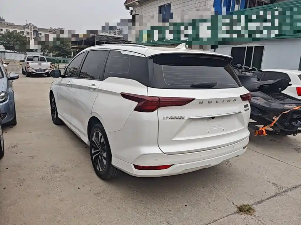 Photo 5 - Wuling Motors Wuling Victory