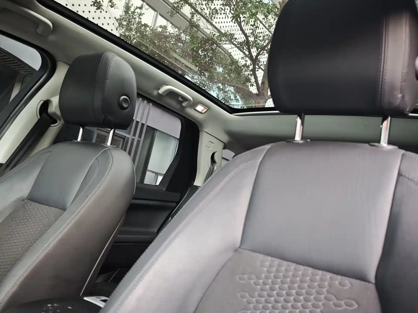 Land Rover Discovery Sport 2018 240PS PURE Edition фото 13