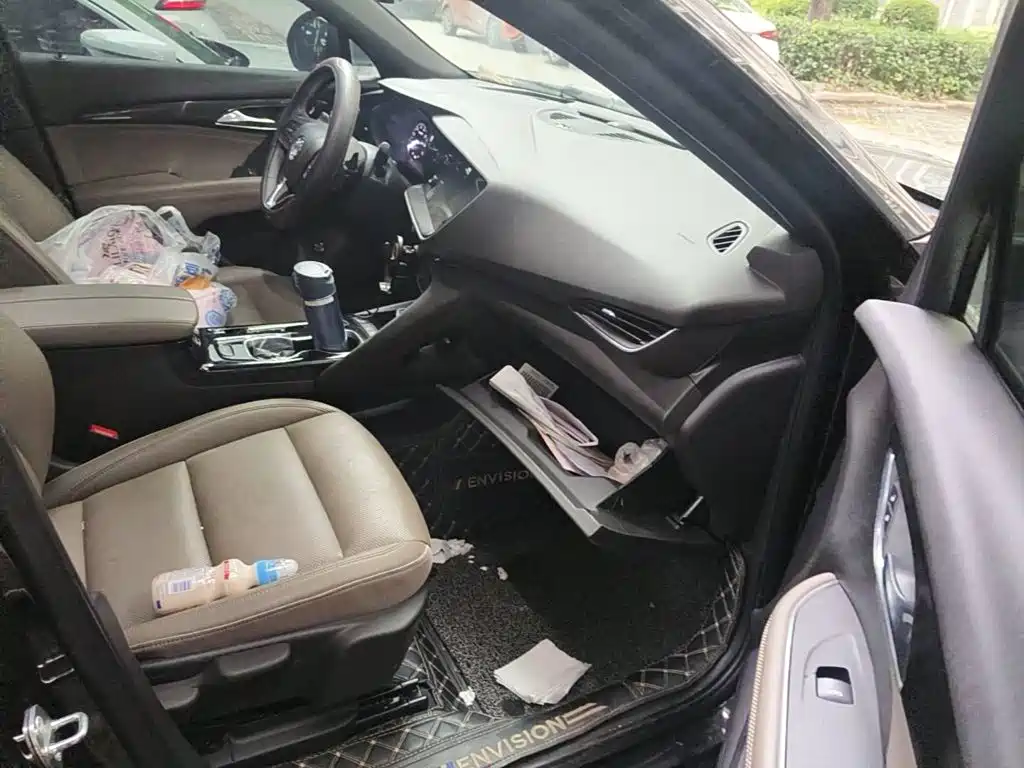 Фото 12 - Buick Envision Plus