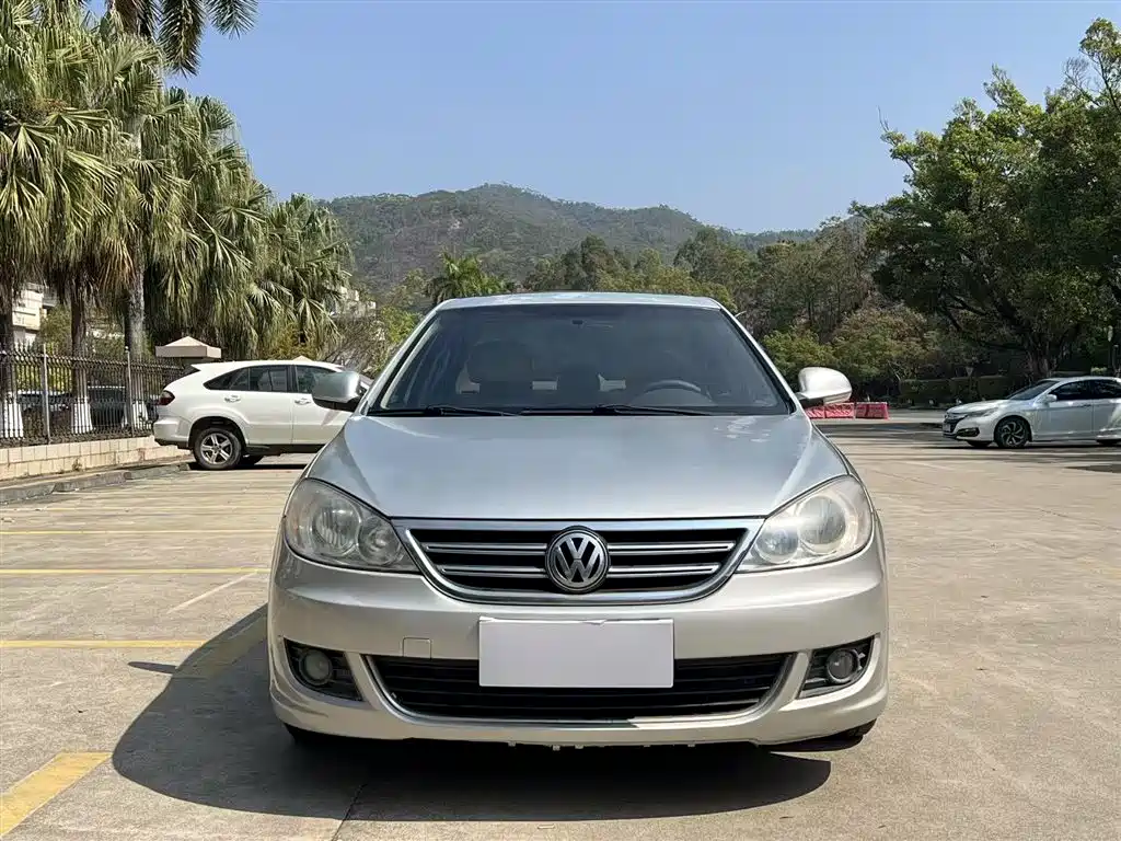 Volkswagen Lavida 2008 1.6L Automatic Elegance Edition фото 2