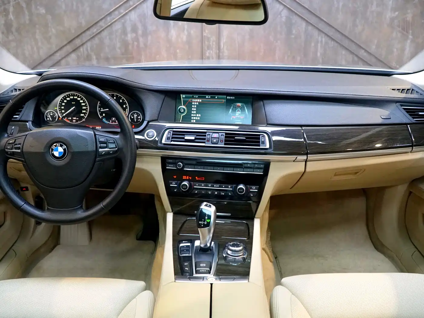 BMW 7 Series 2010 4.4T Hybrid фото 10
