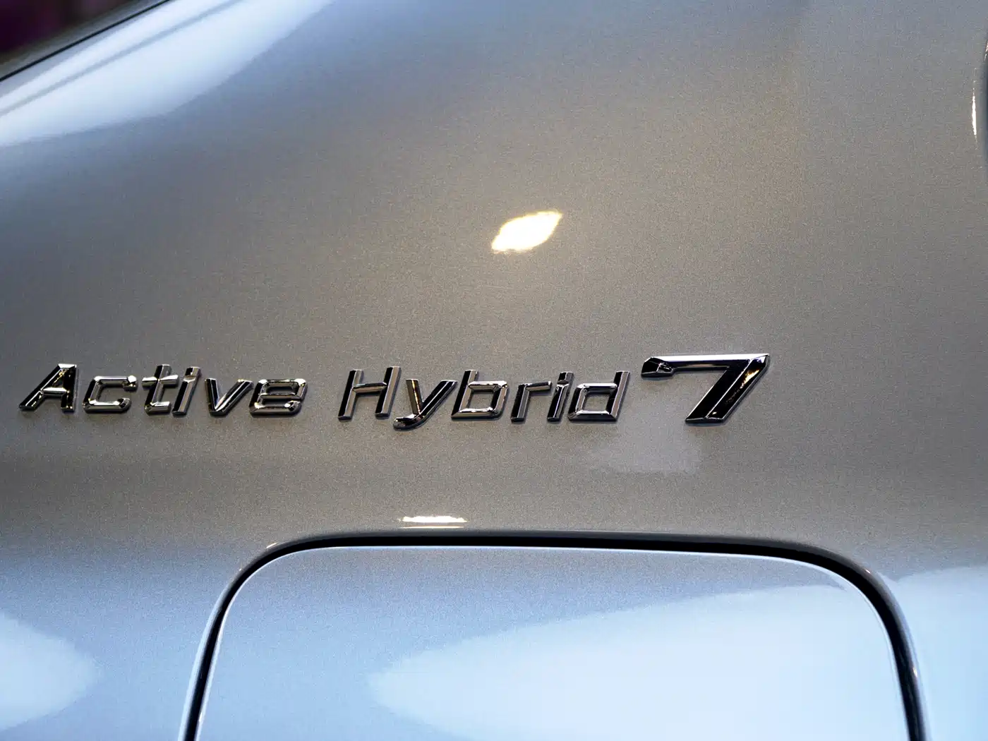 BMW 7 Series 2010 4.4T Hybrid фото 25