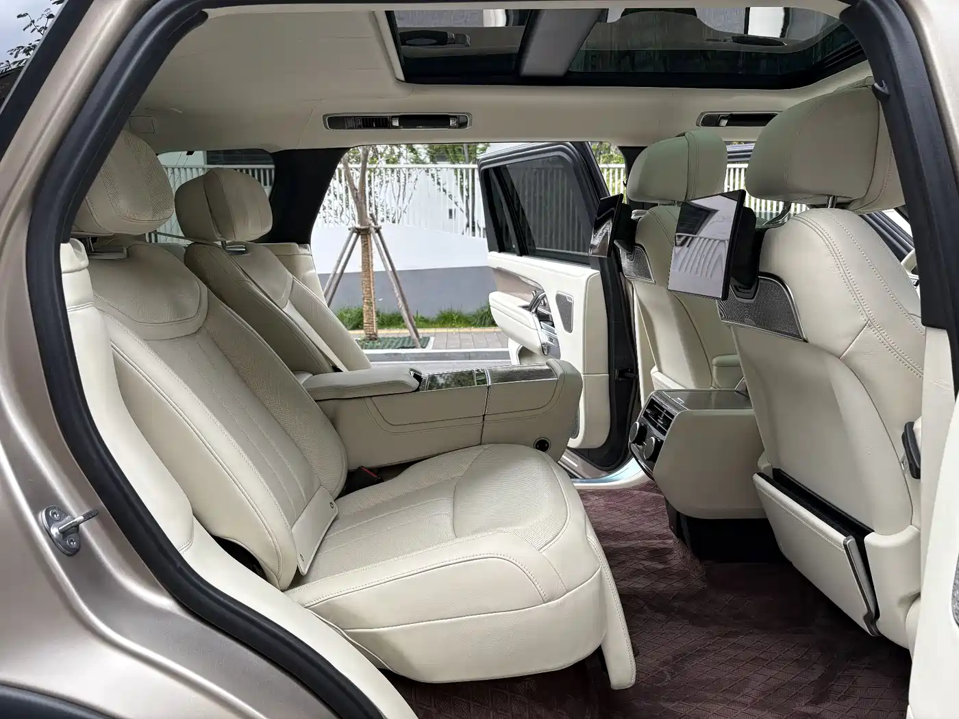 LAND ROVER RANGE ROVER