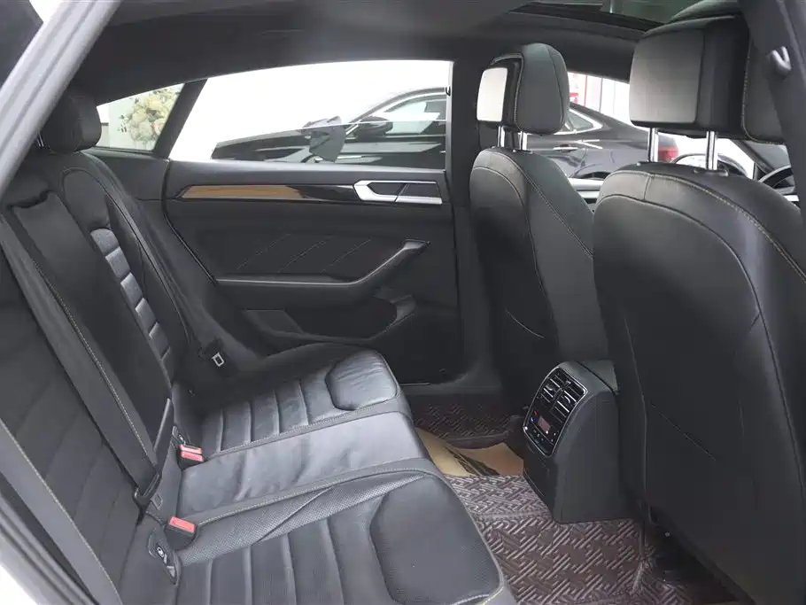 Volkswagen FAW-Volkswagen CC 2021 380TSI Eye-catching Edition фото 18