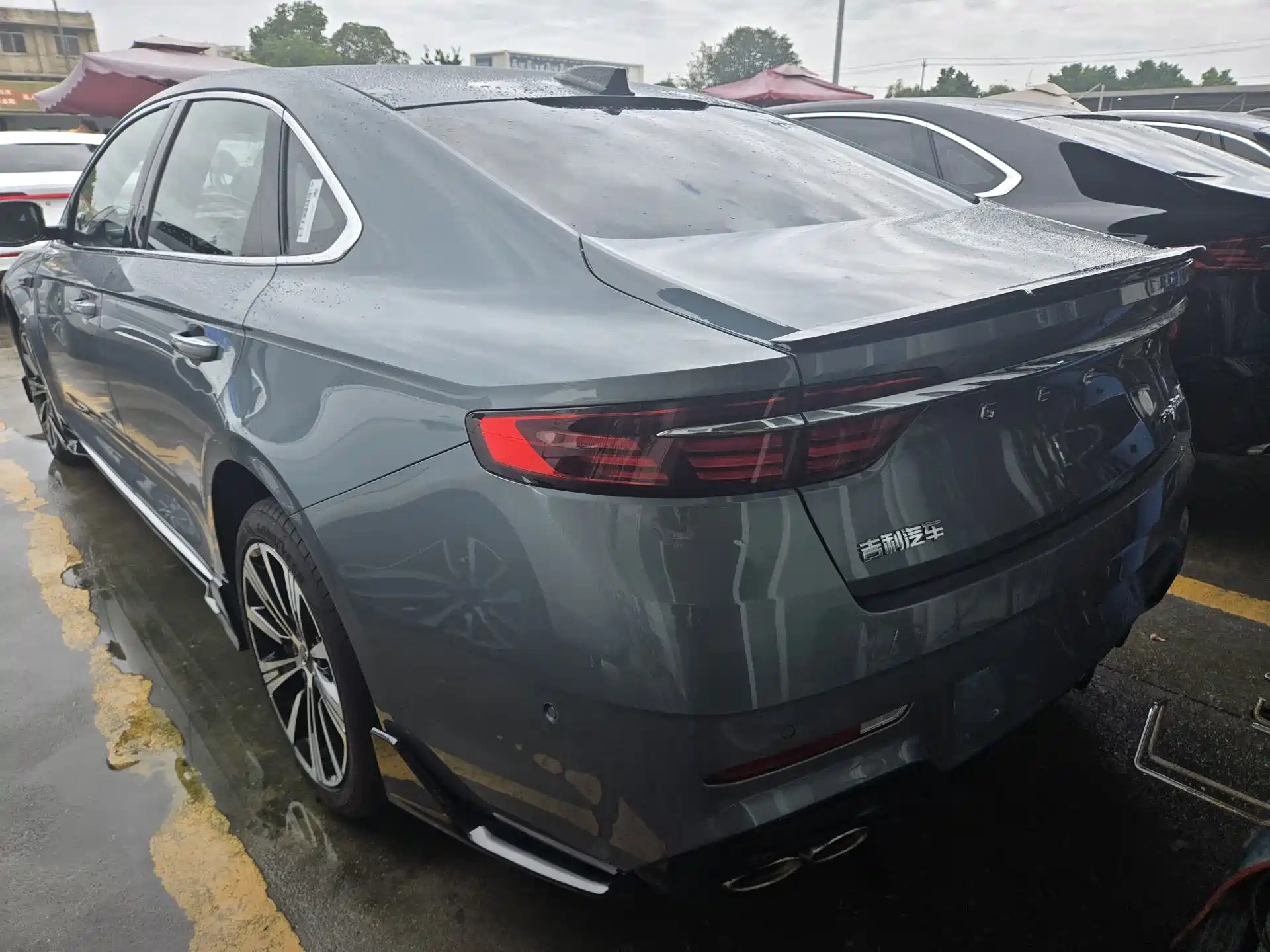 Фото 8 - Geely Preface