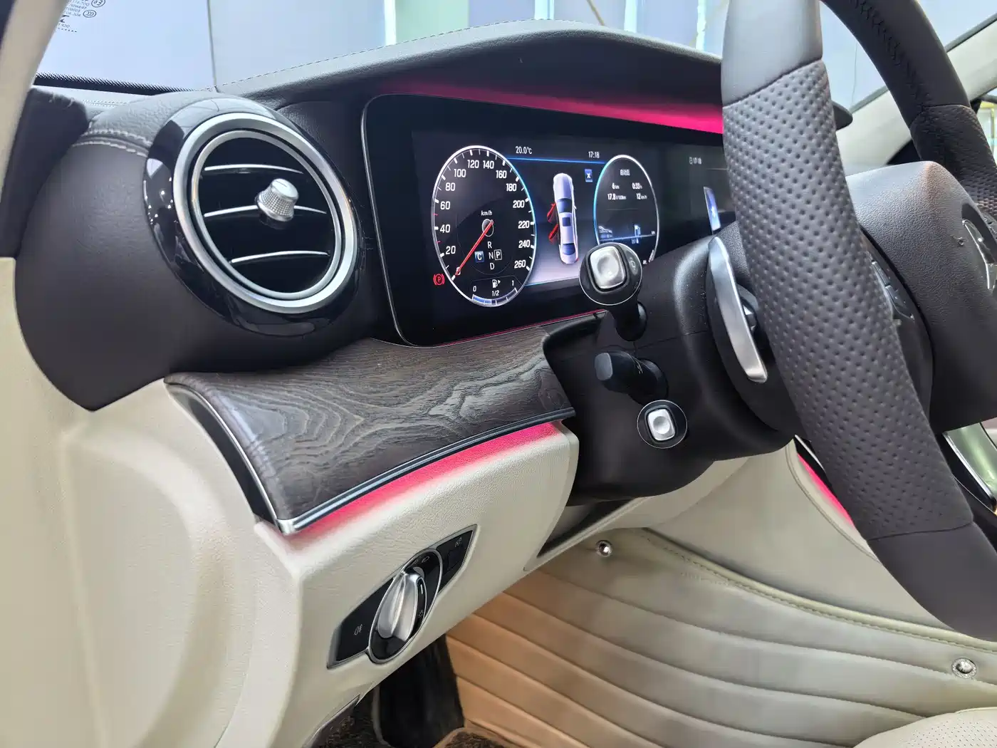 Mercedes-Benz E-Class 2016 E 300 L Fashion Type фото 6