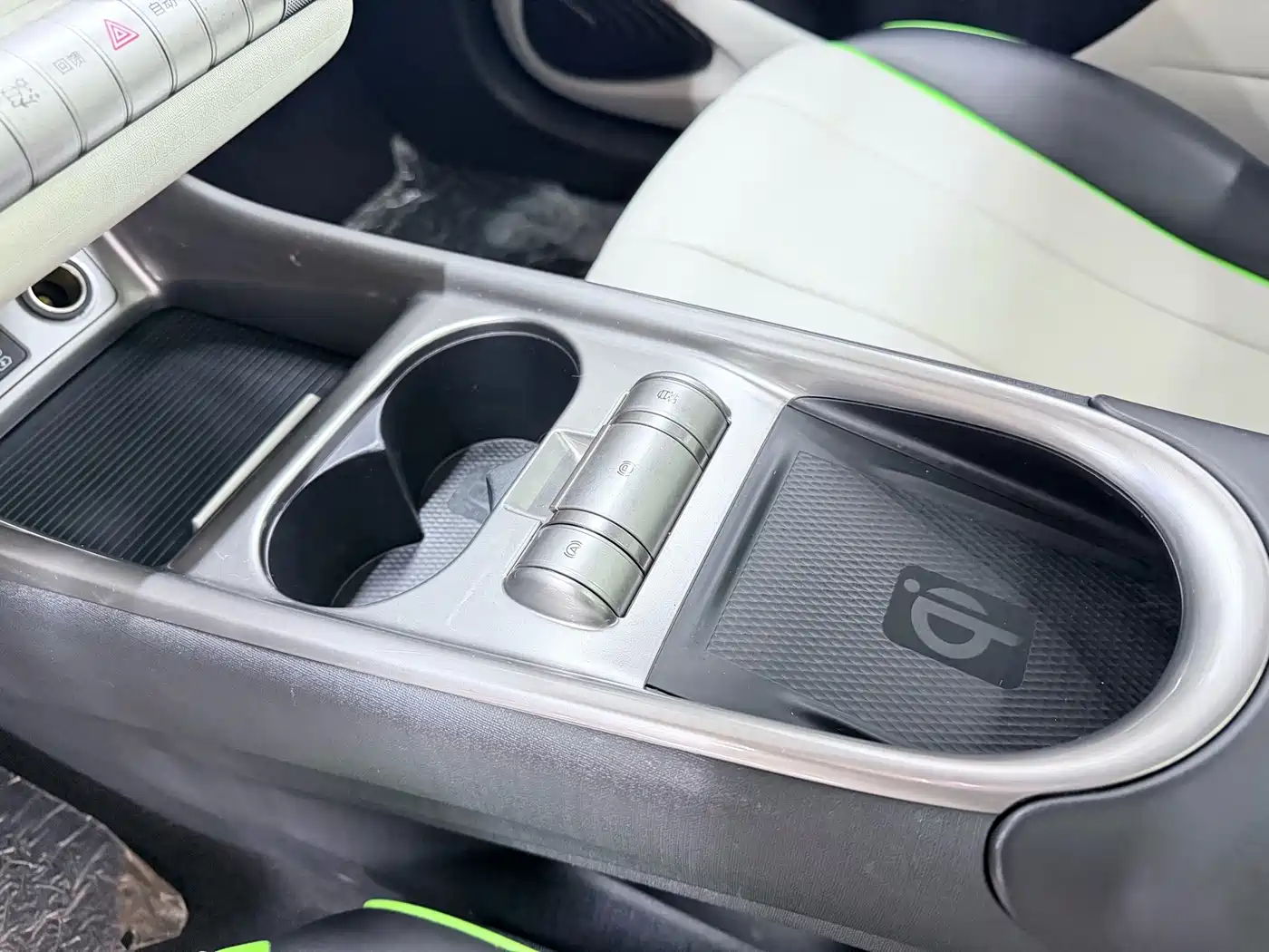 BYD Dolphin 2021 2021 Model 405km Fashion Edition