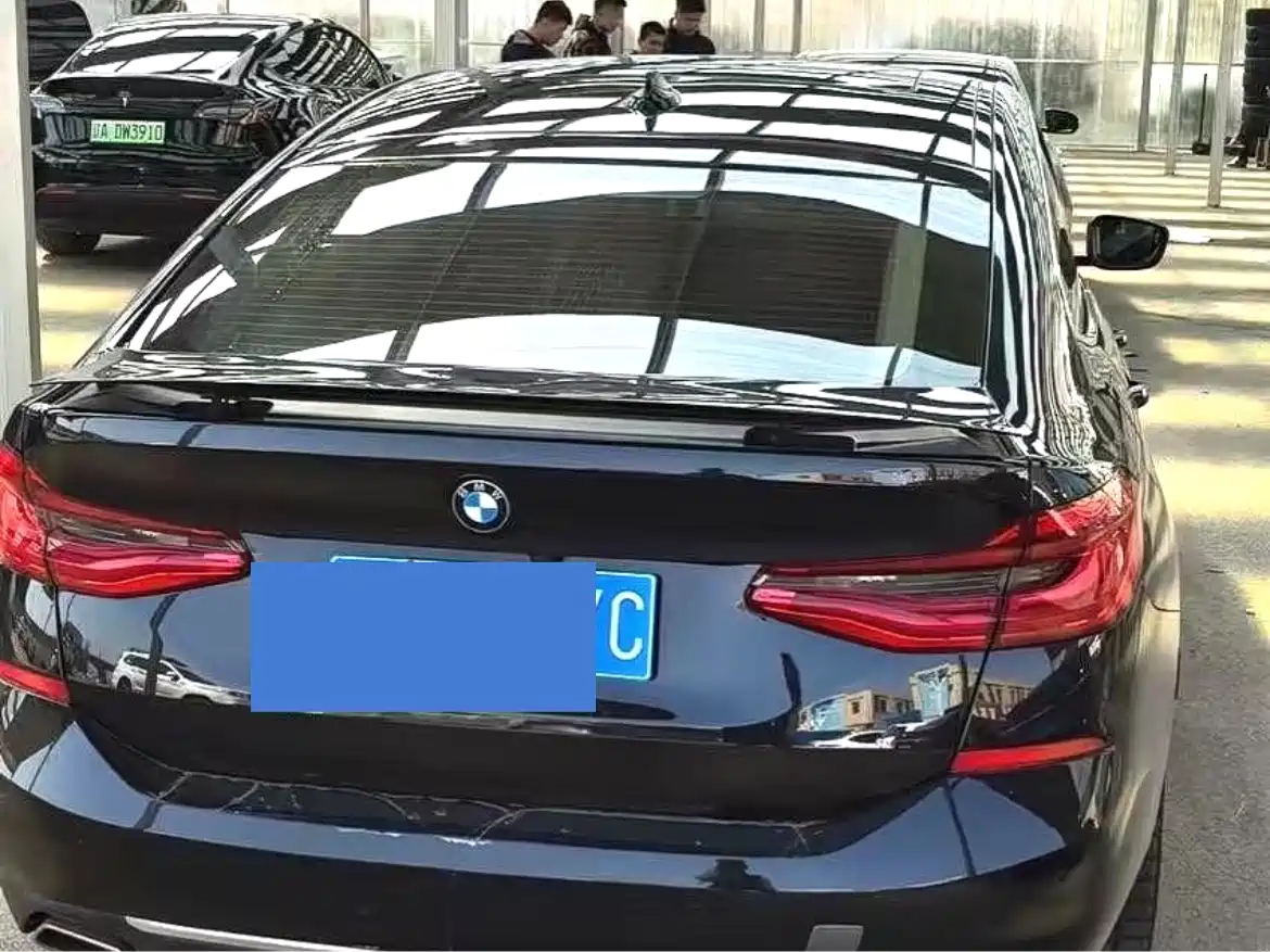BMW 6 Series GT 2020 630i M Sport Package фото 6