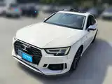 Фото 1 - Audi A4L