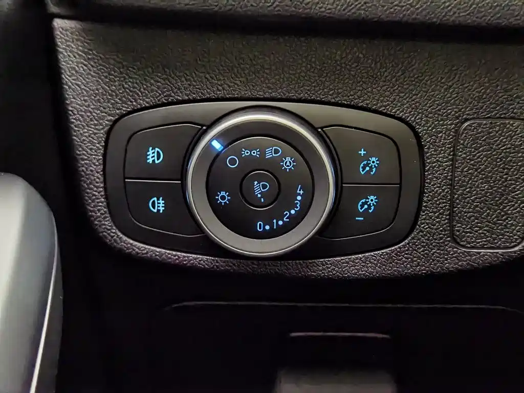 Фото 21 - Ford Focus