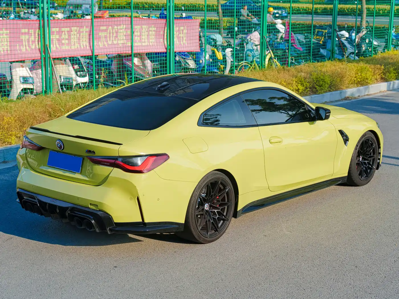BMW M4 2024 2022 M4 Coupe M xDrive Thunder Edition