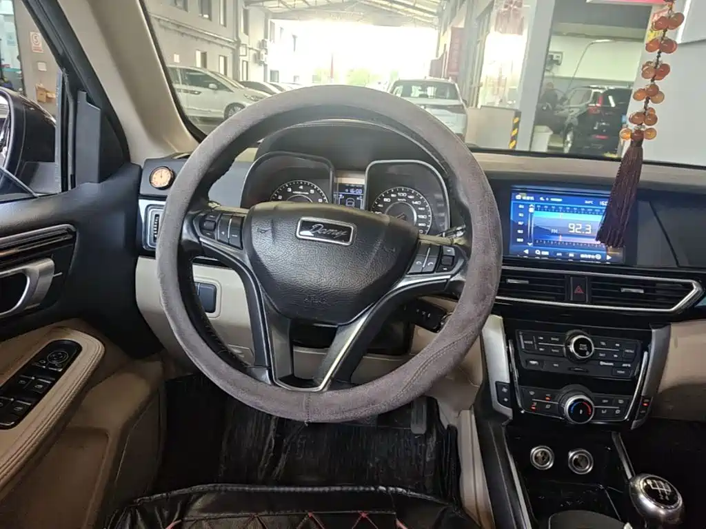 صورة 14 - Zotye Damai X5