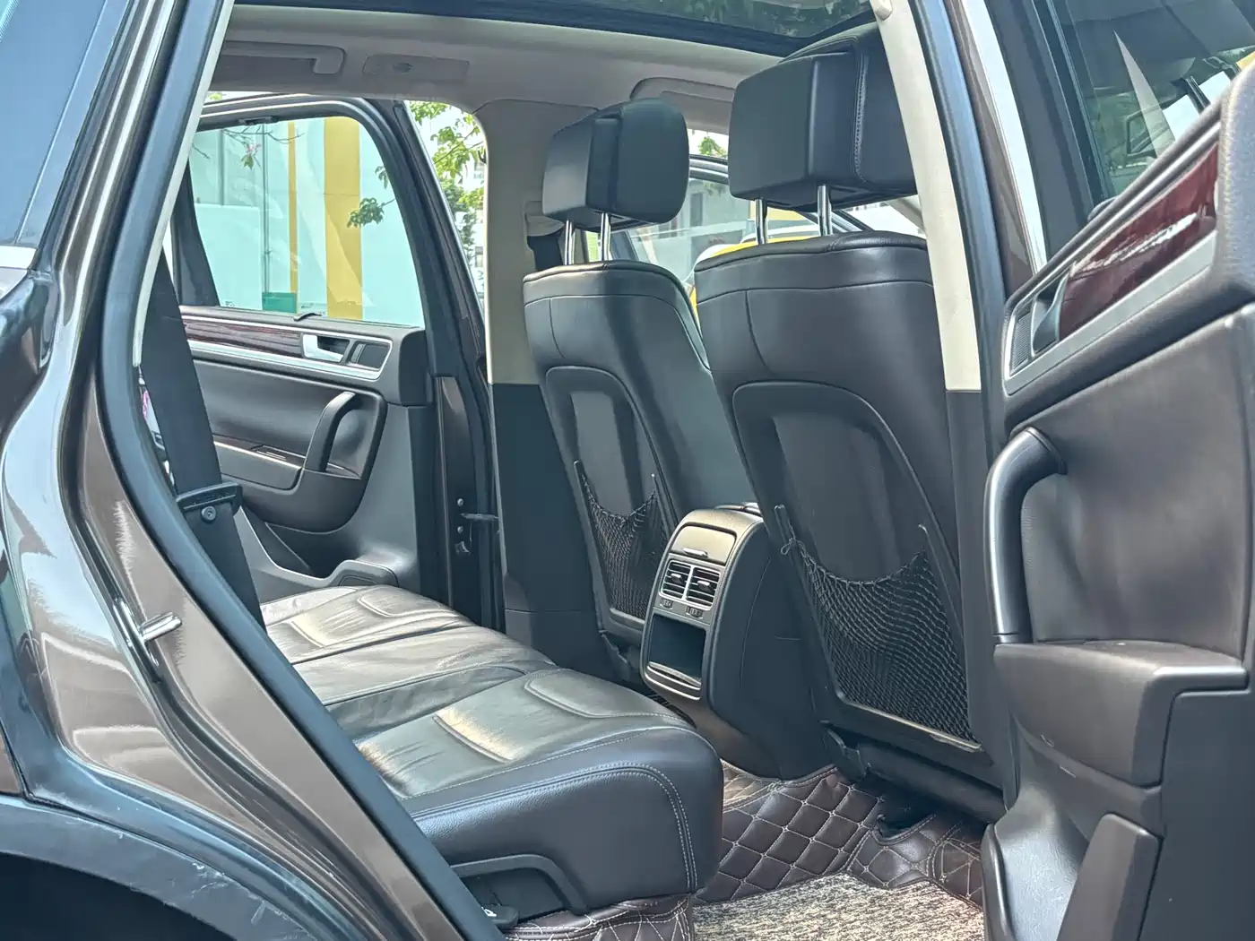 Volkswagen Touareg 2014 3.0TSI New Edge Edition фото 17