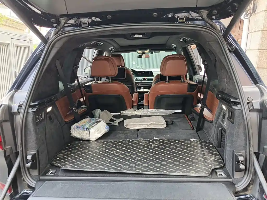 Photo 5 - BMW X7