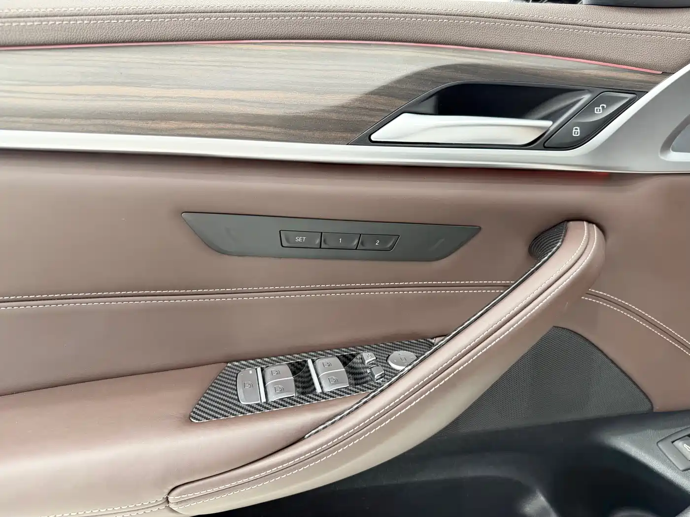 BMW 5 Series 2020 530Li xDrive Luxury Package фото 11