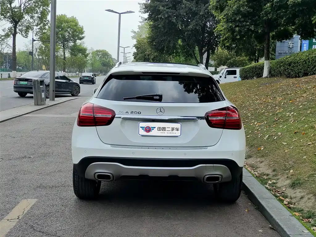 Mercedes-Benz GLA 2018 GLA 200 Dynamic фото 5