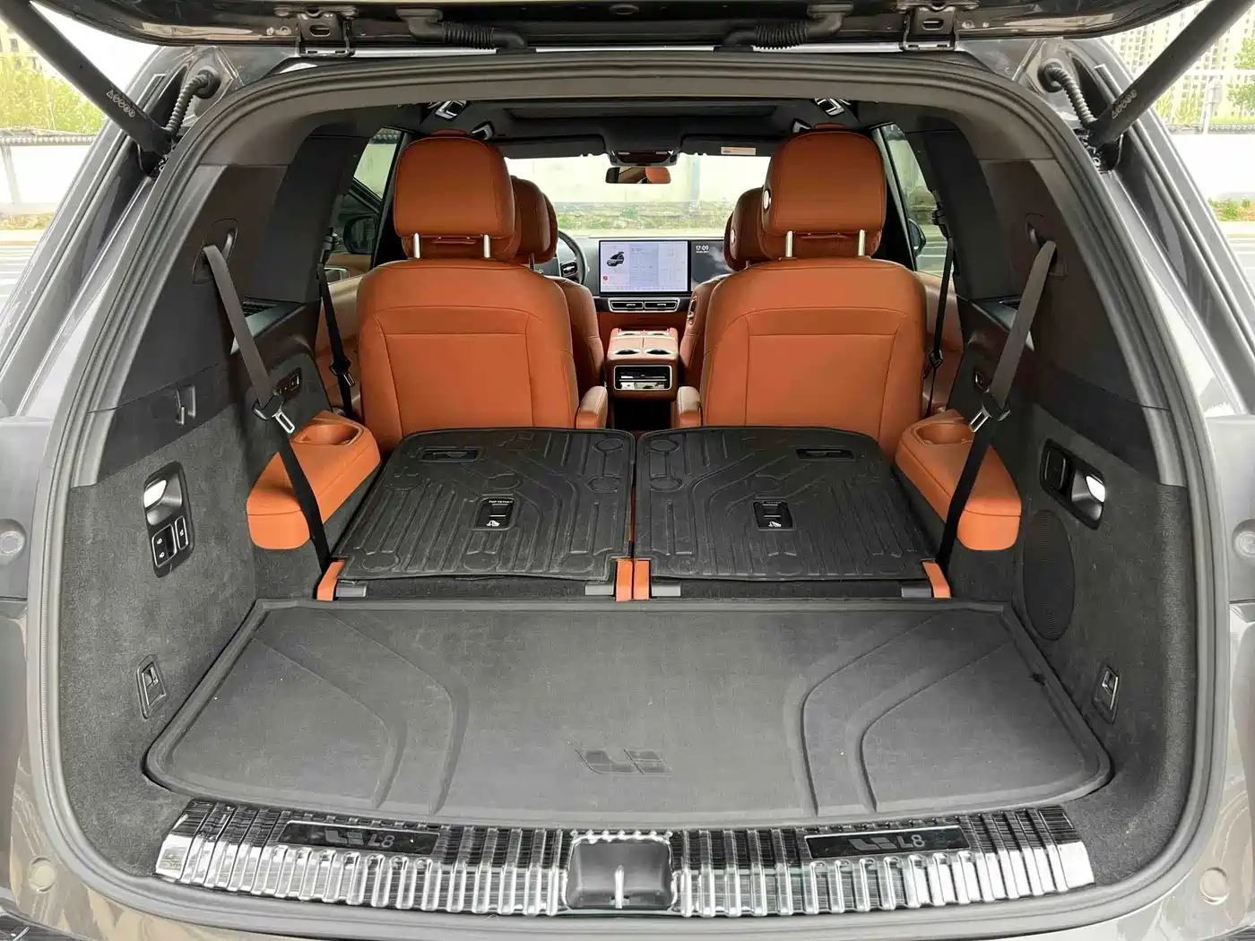 صورة 23 - Li Auto Li L8