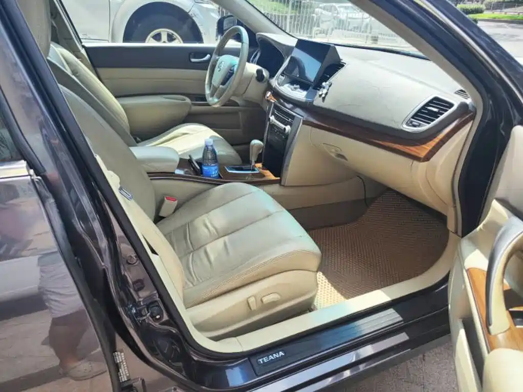 صورة 5 - Nissan Teana